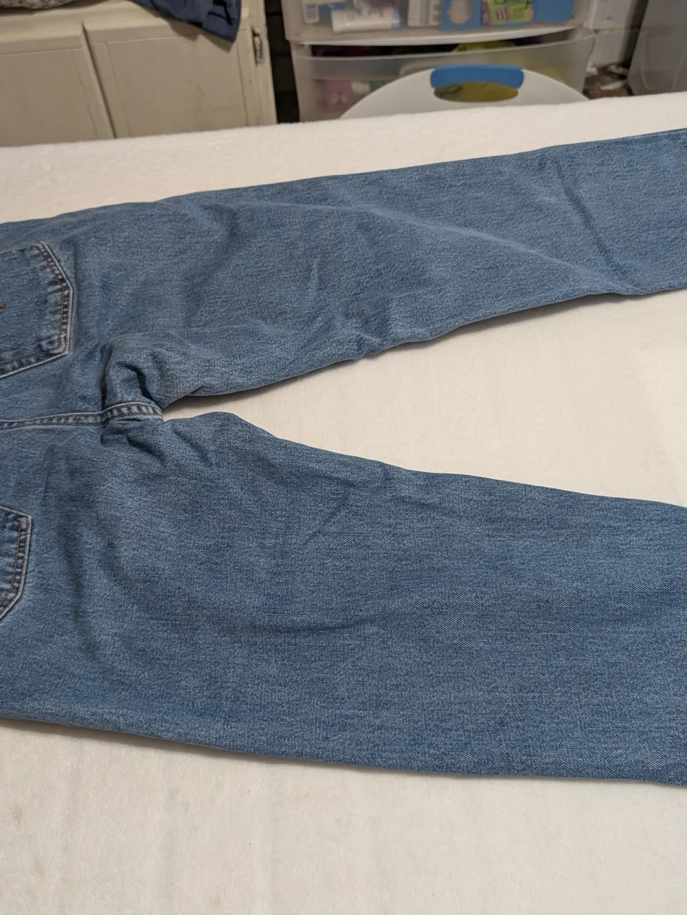 Levi's Women's Straight Jeans in Medium Blue Denim Size 10/M
